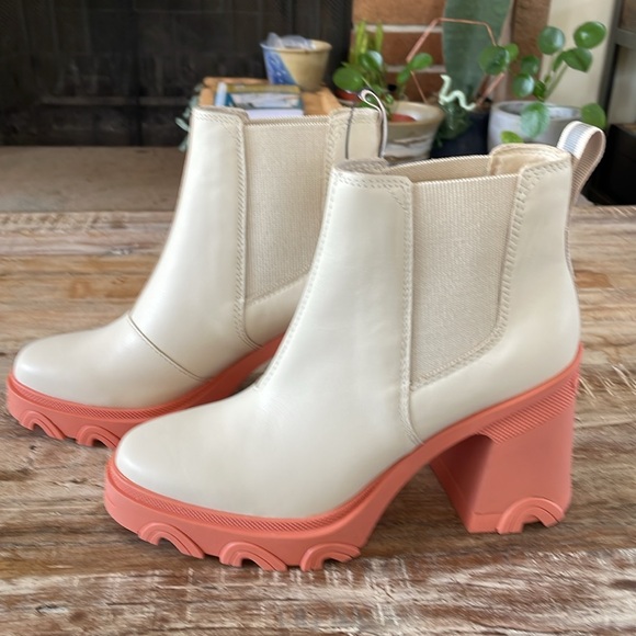 Sorel Brex Waterproof Platform Chelsea boot - Picture 3 of 9